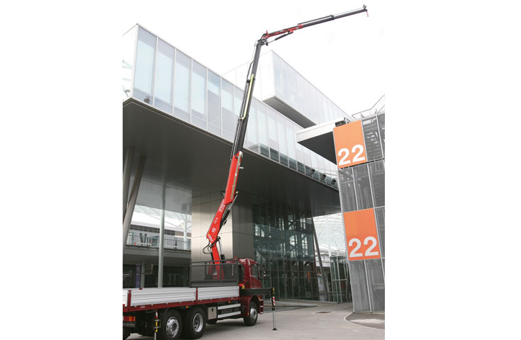 F215A.2 dynamic